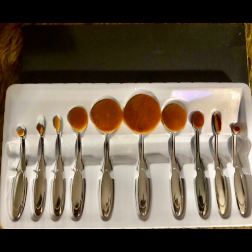 Makeup Brushes